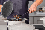 Cocotte MasterClass compatible induction en fonte d'aluminium blanc crème 4L