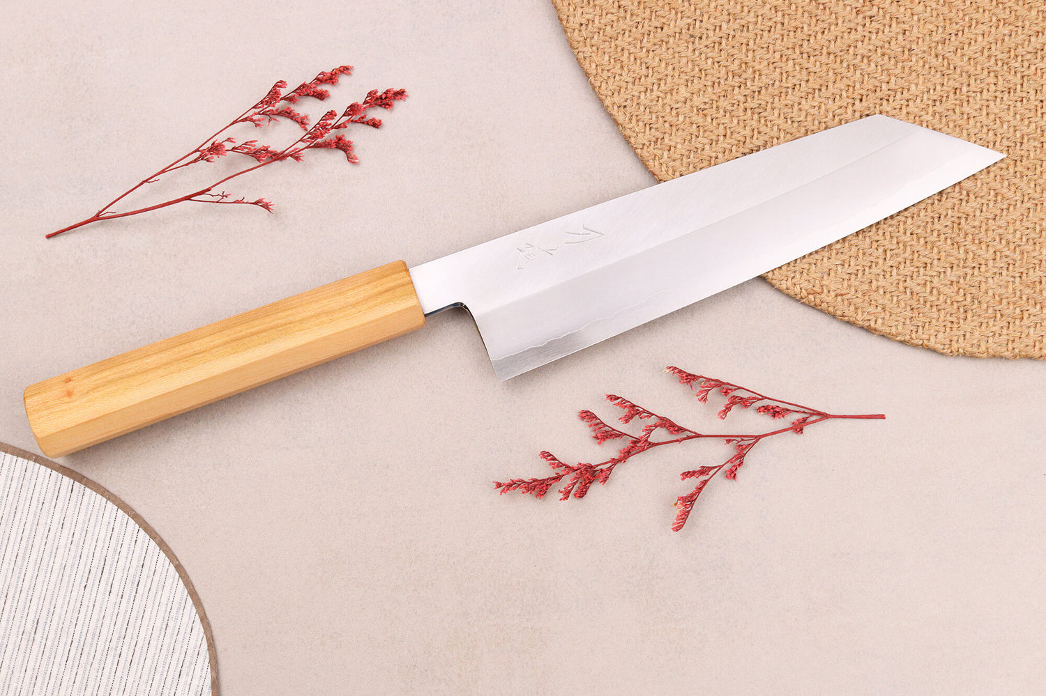 Couteau de chef 21cm japonais artisanal Hado Ginsan Cherry