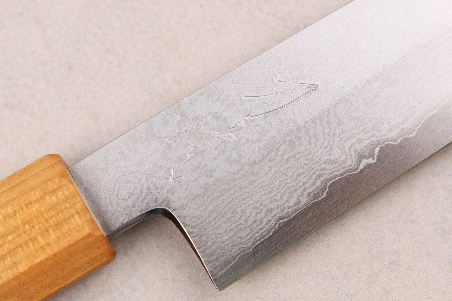 Couteau universel 15cm japonais artisanal Hado Ginsan Cherry damassé