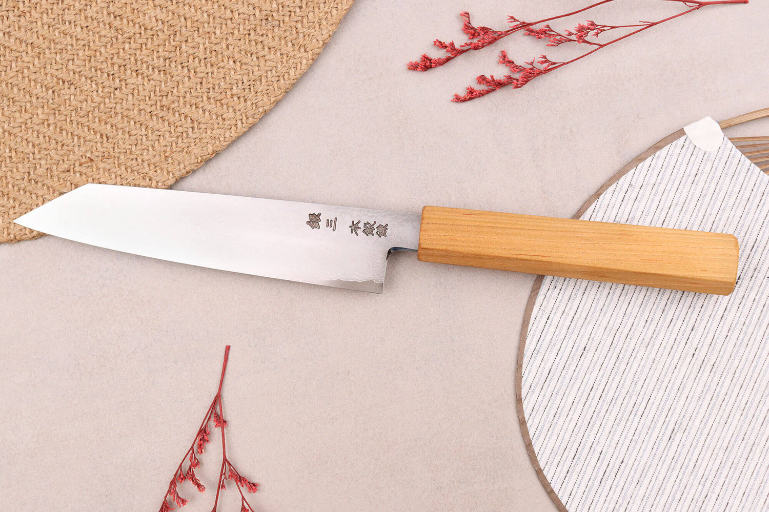 Couteau universel 15cm japonais artisanal Hado Ginsan Cherry damassé