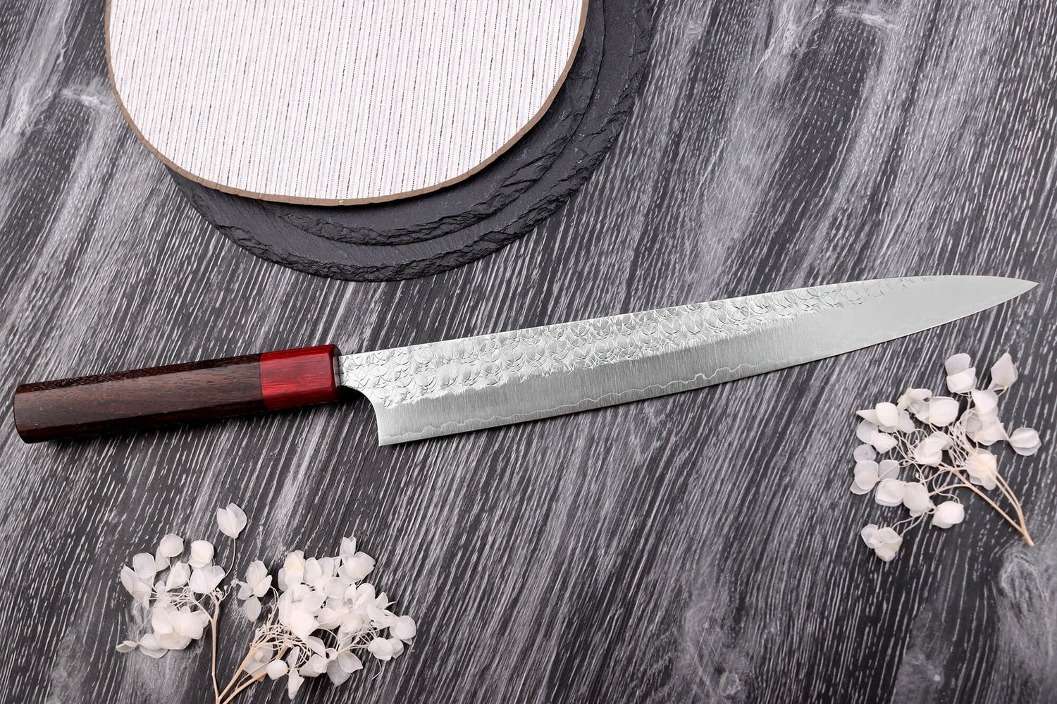 Couteau sujihiki japonais artisanal Yoshimi Kato Minamo SG2 Tsuchime 27cm
