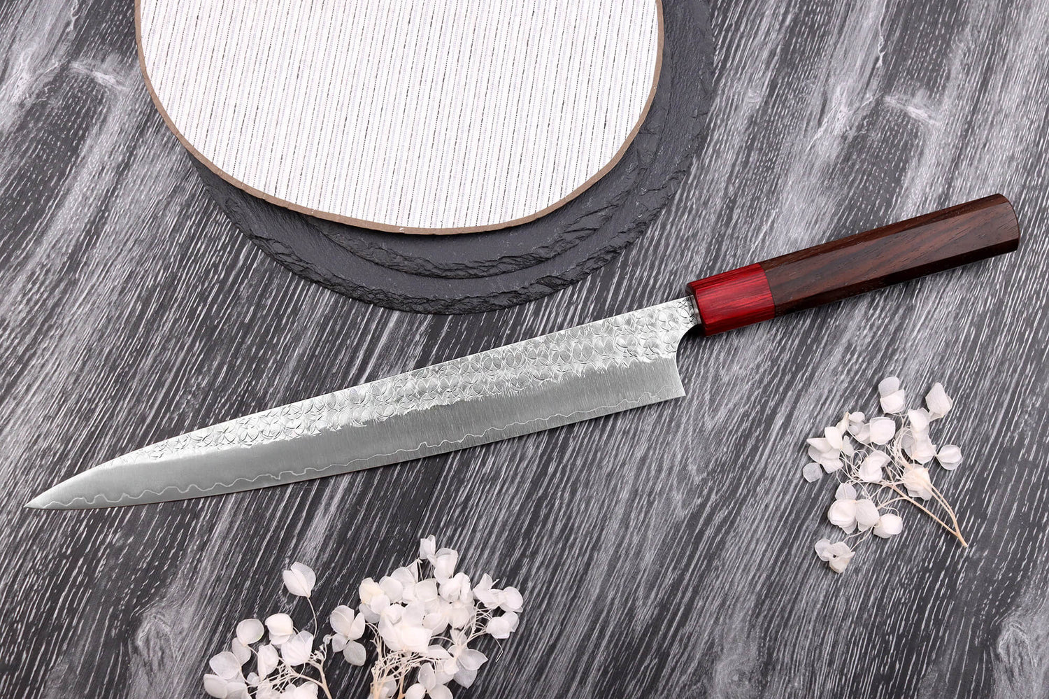 Couteau sujihiki japonais artisanal Yoshimi Kato Minamo SG2 Tsuchime 27cm