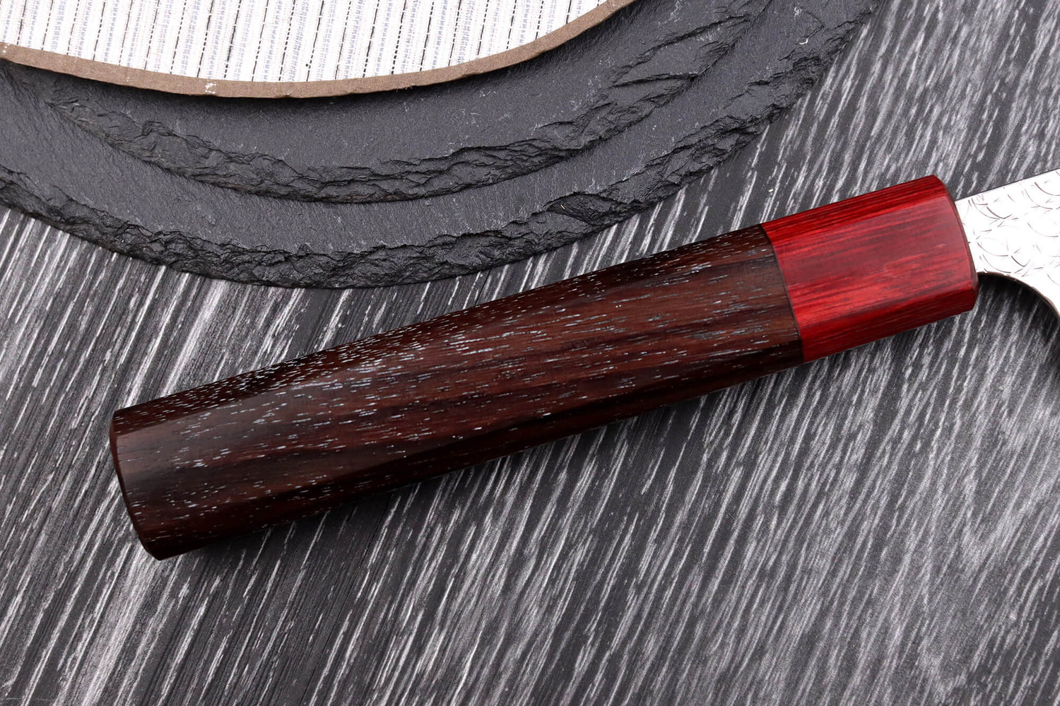 Couteau sujihiki japonais artisanal Yoshimi Kato Minamo SG2 Tsuchime 27cm