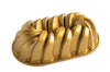 Moule à cake Nordic Ware torsadé gold en fonte d'aluminium