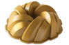 Moule à gâteau Nordic Ware Bundt Torsadé gold en fonte d'aluminium diamètre 27cm