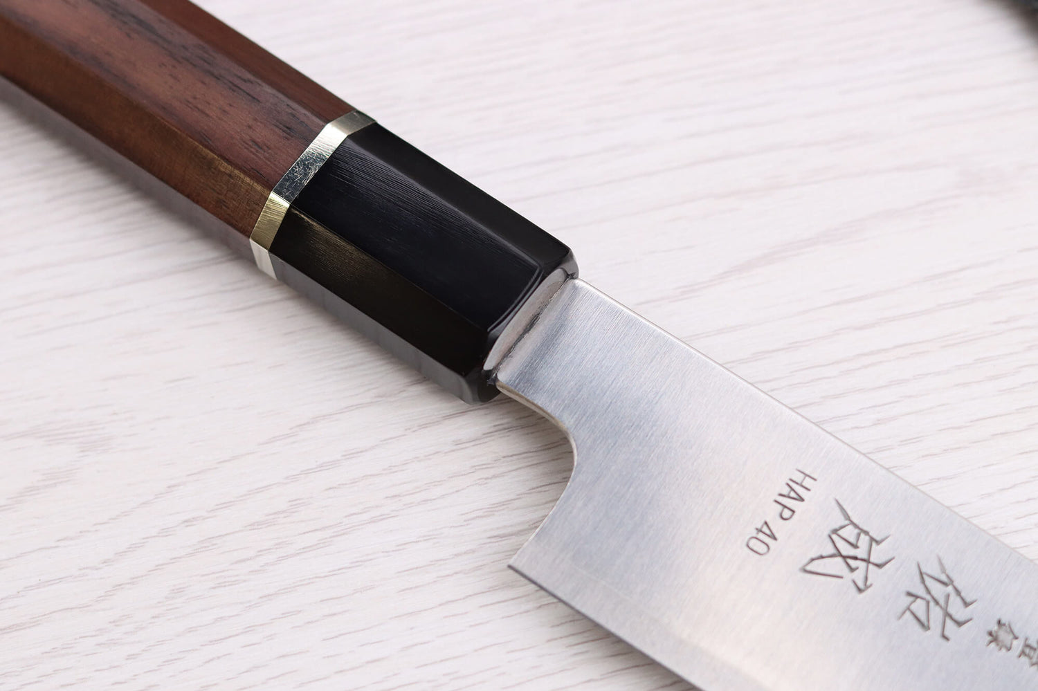 Couteau sujihiki kiritsuke 27cm japonais artisanal Sukenari HAP40 San Maï manche en bois de rose