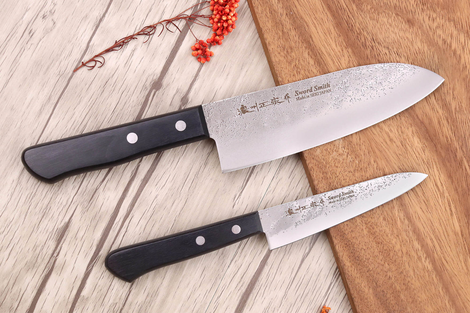 Coffret 2 couteaux japonais Satake Cutlery Nashiji santoku + office