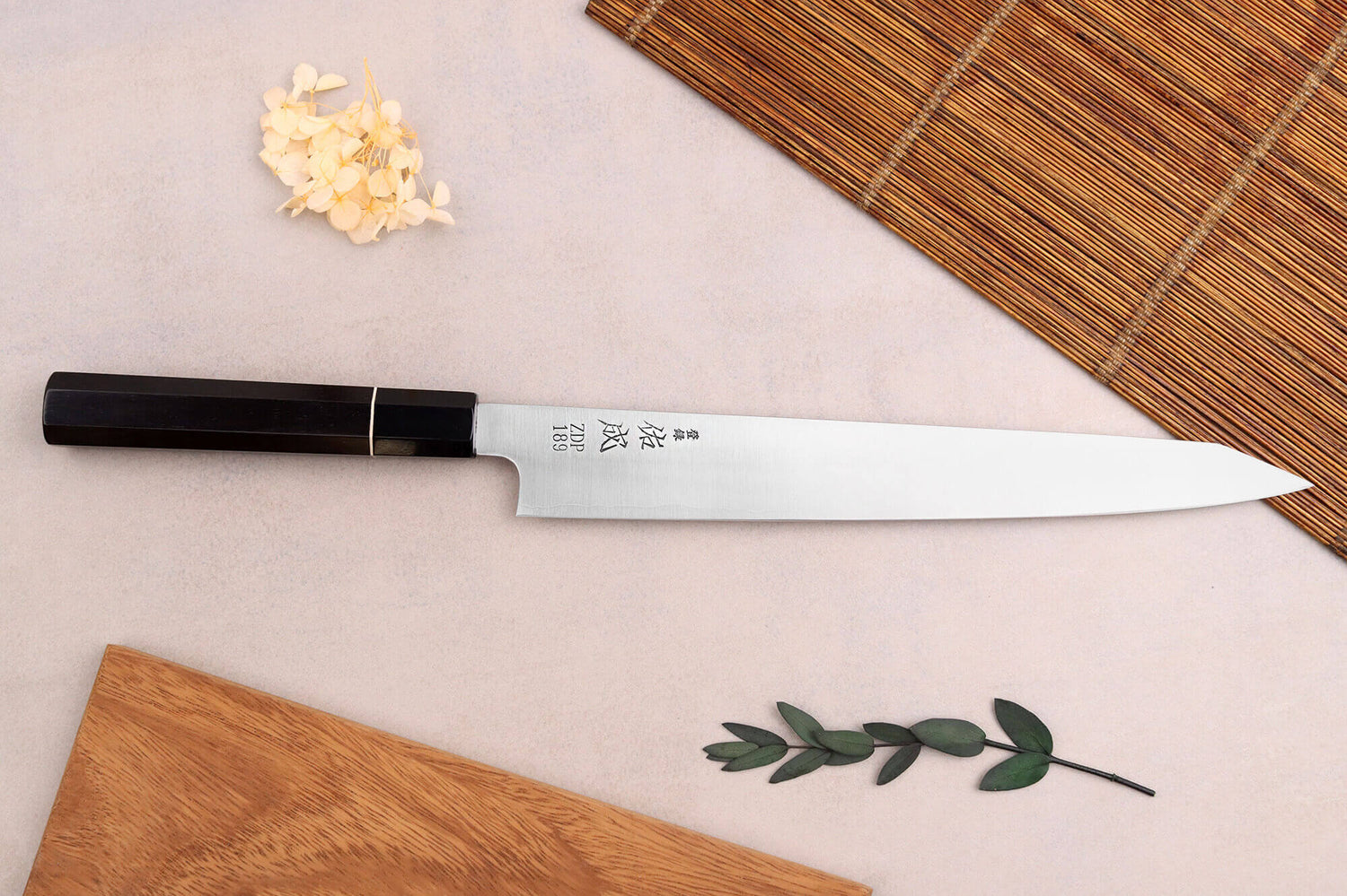 Couteau sujihiki 27cm japonais artisanal Sukenari ZDP-189 San Maï manche en ébène