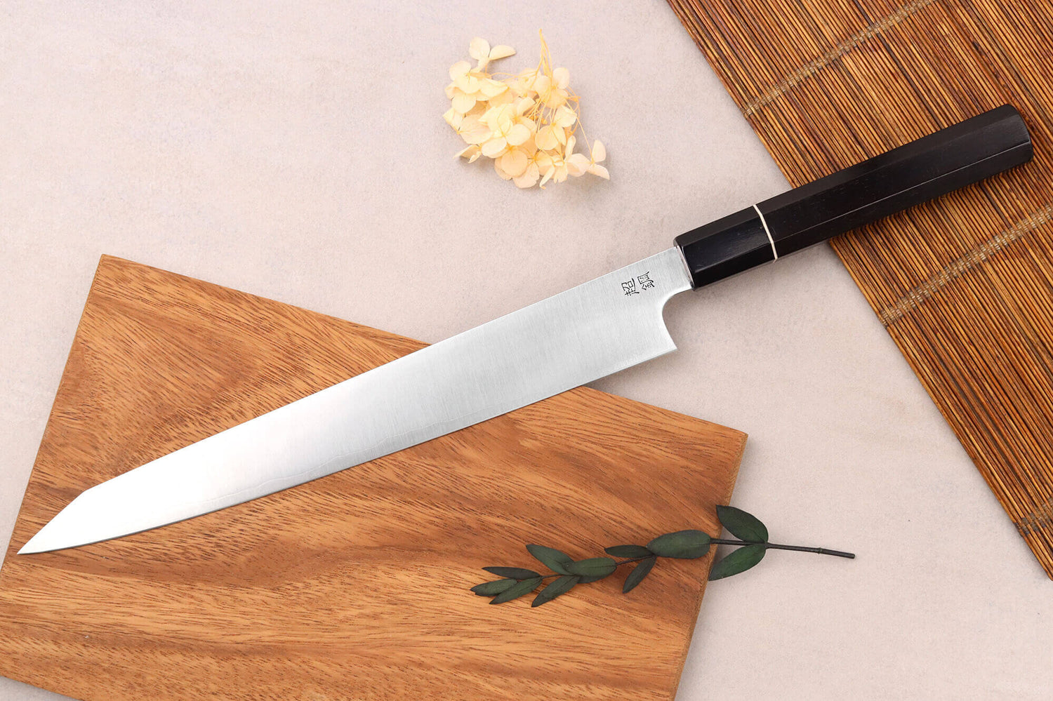 Couteau sujihiki 27cm japonais artisanal Sukenari ZDP-189 San Maï manche en ébène