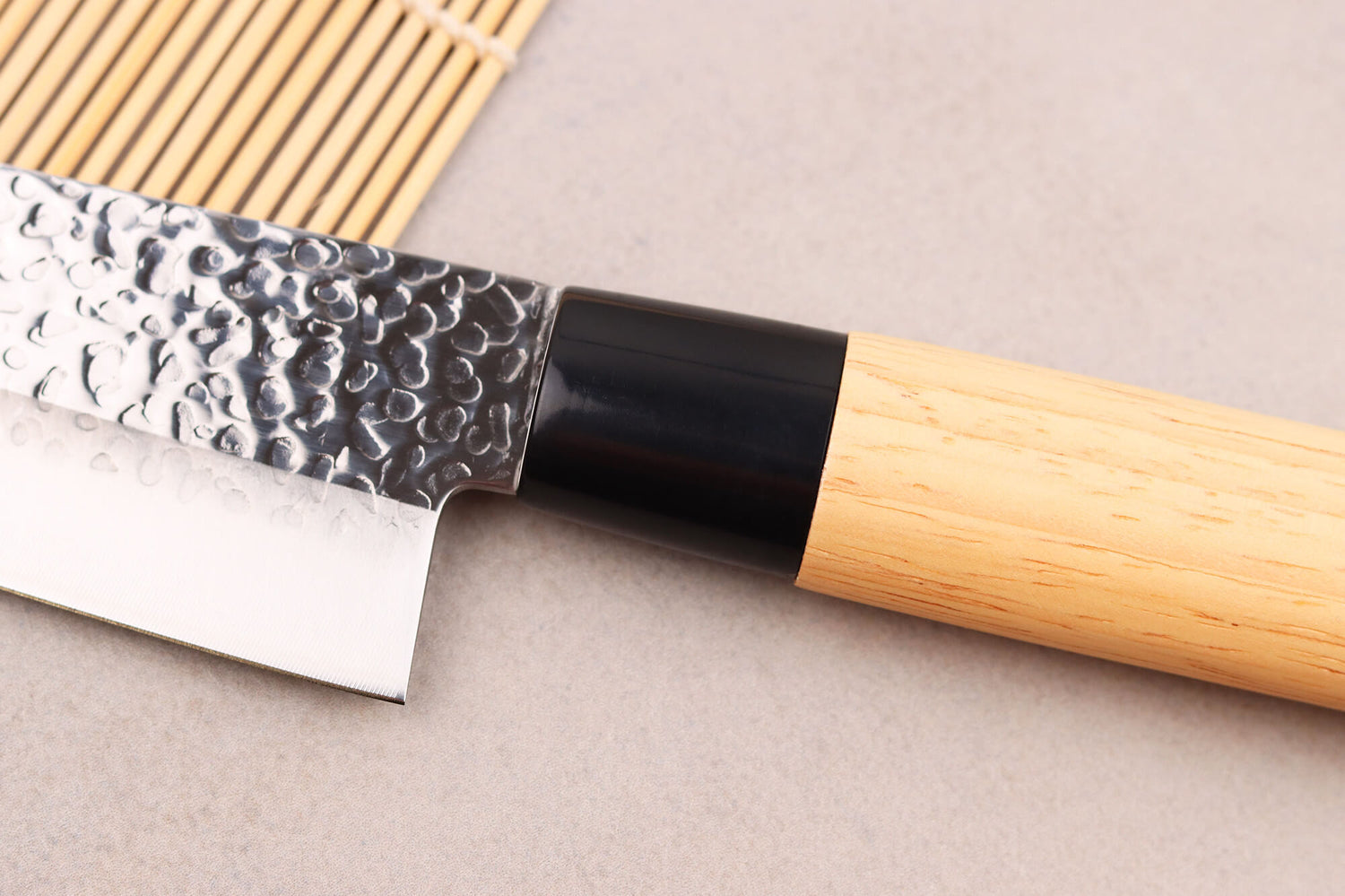 Couteau de chef 21cm japonais Satake Cutlery Tsuchime en magnolia