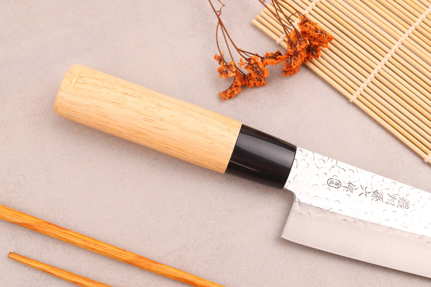Couteau de chef 21cm japonais Satake Cutlery Tsuchime en magnolia