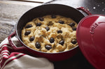 Sauteuse Staub Chistera en fonte émaillée cerise