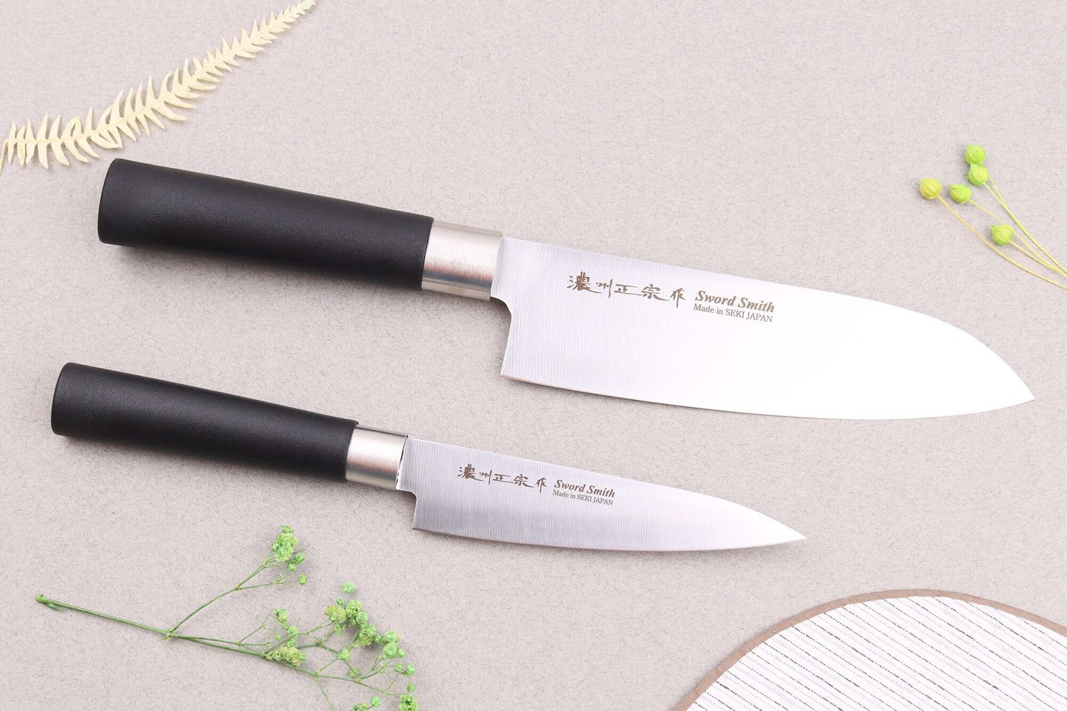Coffret 2 couteaux japonais Satake Cutlery Traditional PP santoku + office