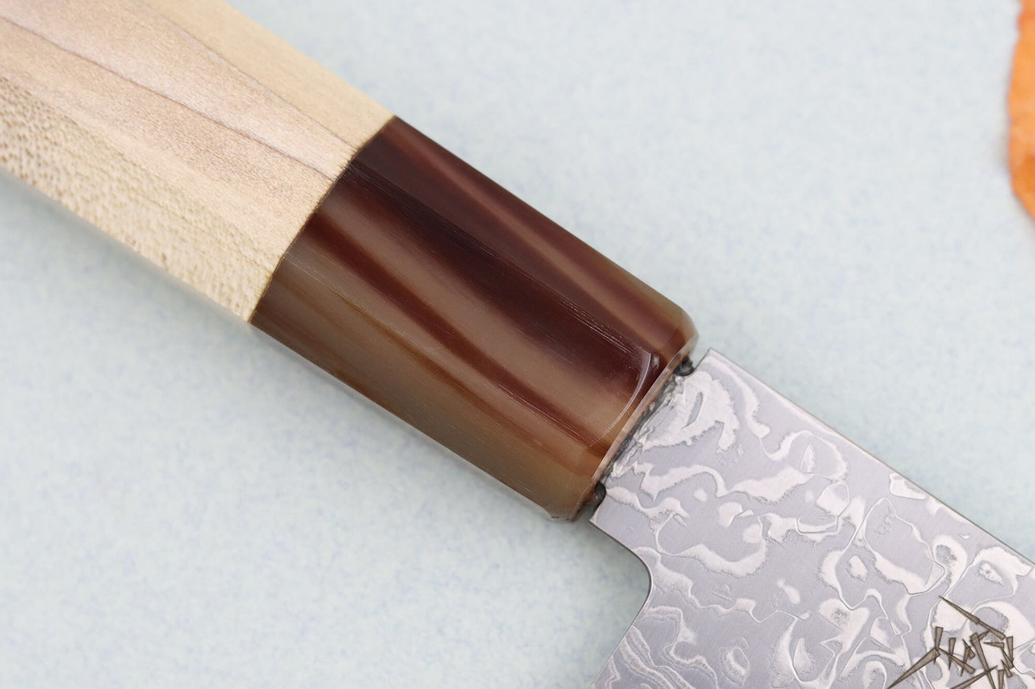 Couteau de chef 21cm japonais artisanal Toshitaka Suminagashi SG2 Damas