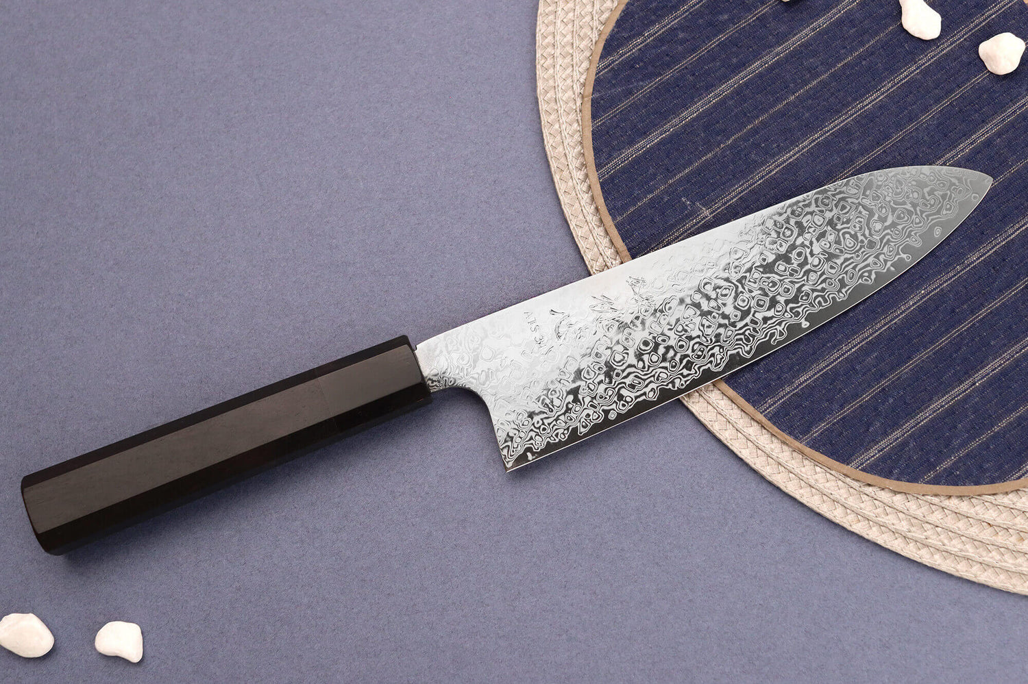Couteau santoku 18cm japonais artisanal Hatsukokoro Ginga ATS-34 Damas ébène