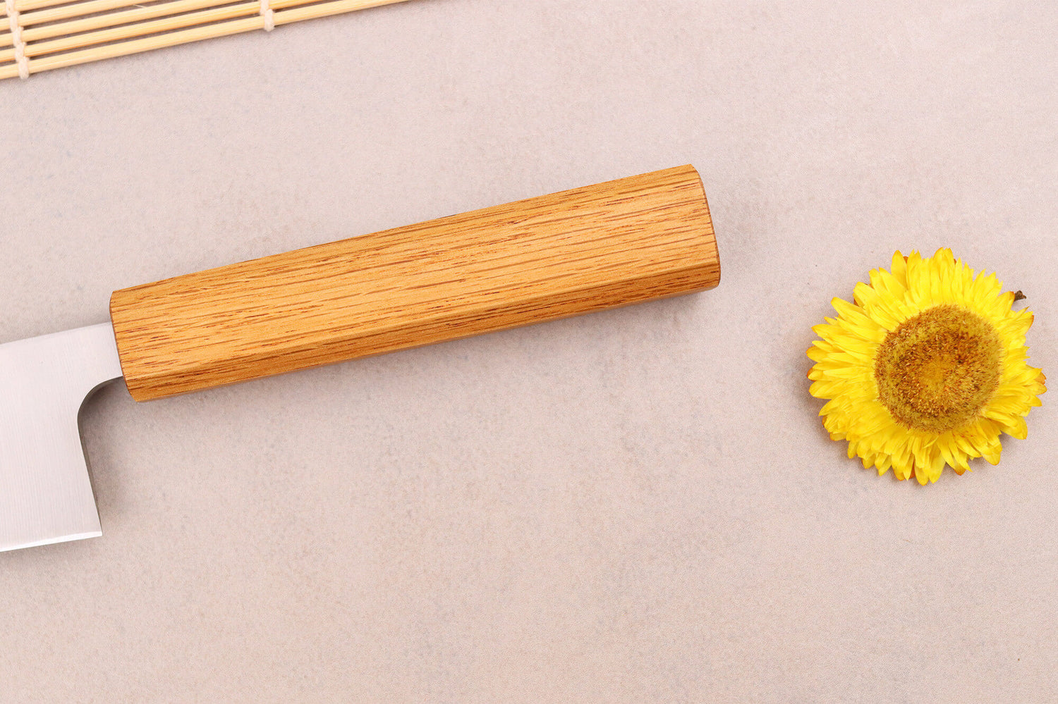 Couteau ko-deba 12cm artisanal japonais Tsunehisa AUS8 manche en chêne