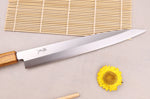 Couteau yanagiba 24cm artisanal japonais Tsunehisa AUS-8 manche en chêne