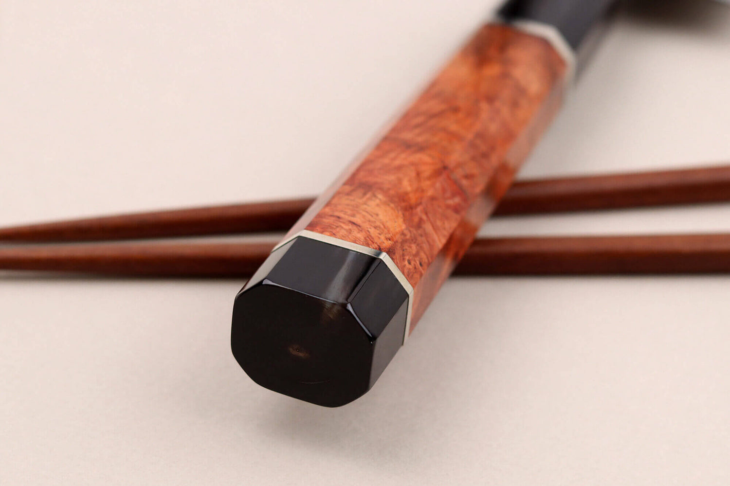 Couteau sujihiki 24cm japonais artisanal Kisuke Manaka Enn en cognassier avec 2 anneaux
