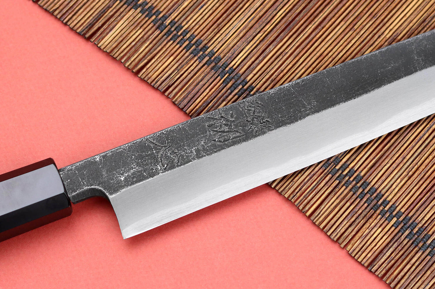 Couteau yanagiba 30cm japonais artisanal Hatsukokoro Shirasagi manche en wengé