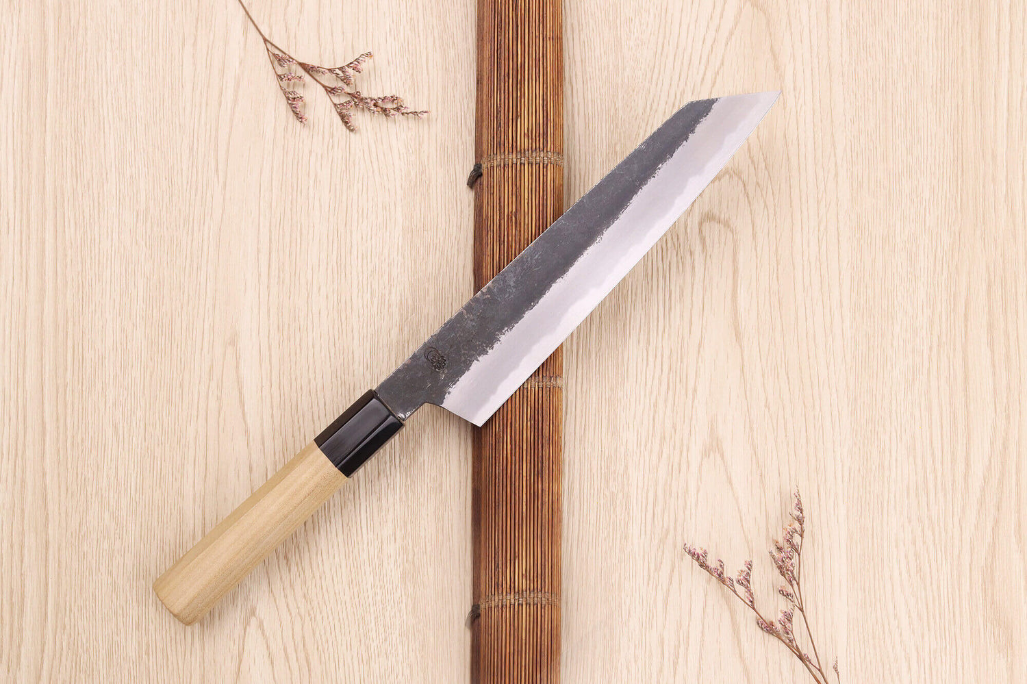 Couteau kiritsuke 21cm japonais artisanal Sakai Kikumori Kikuzuki Kuro
