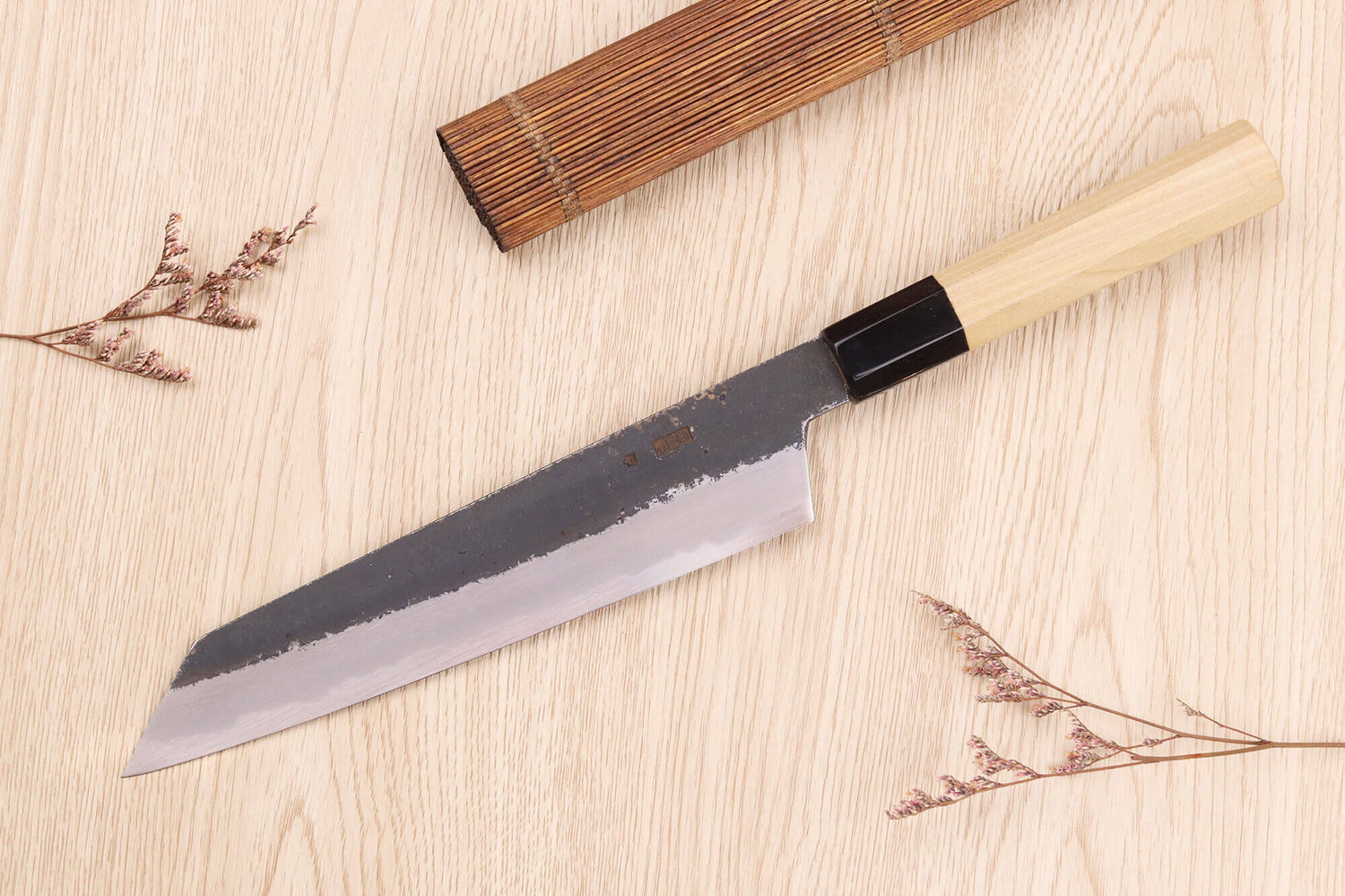 Couteau kiritsuke 21cm japonais artisanal Sakai Kikumori Kikuzuki Kuro