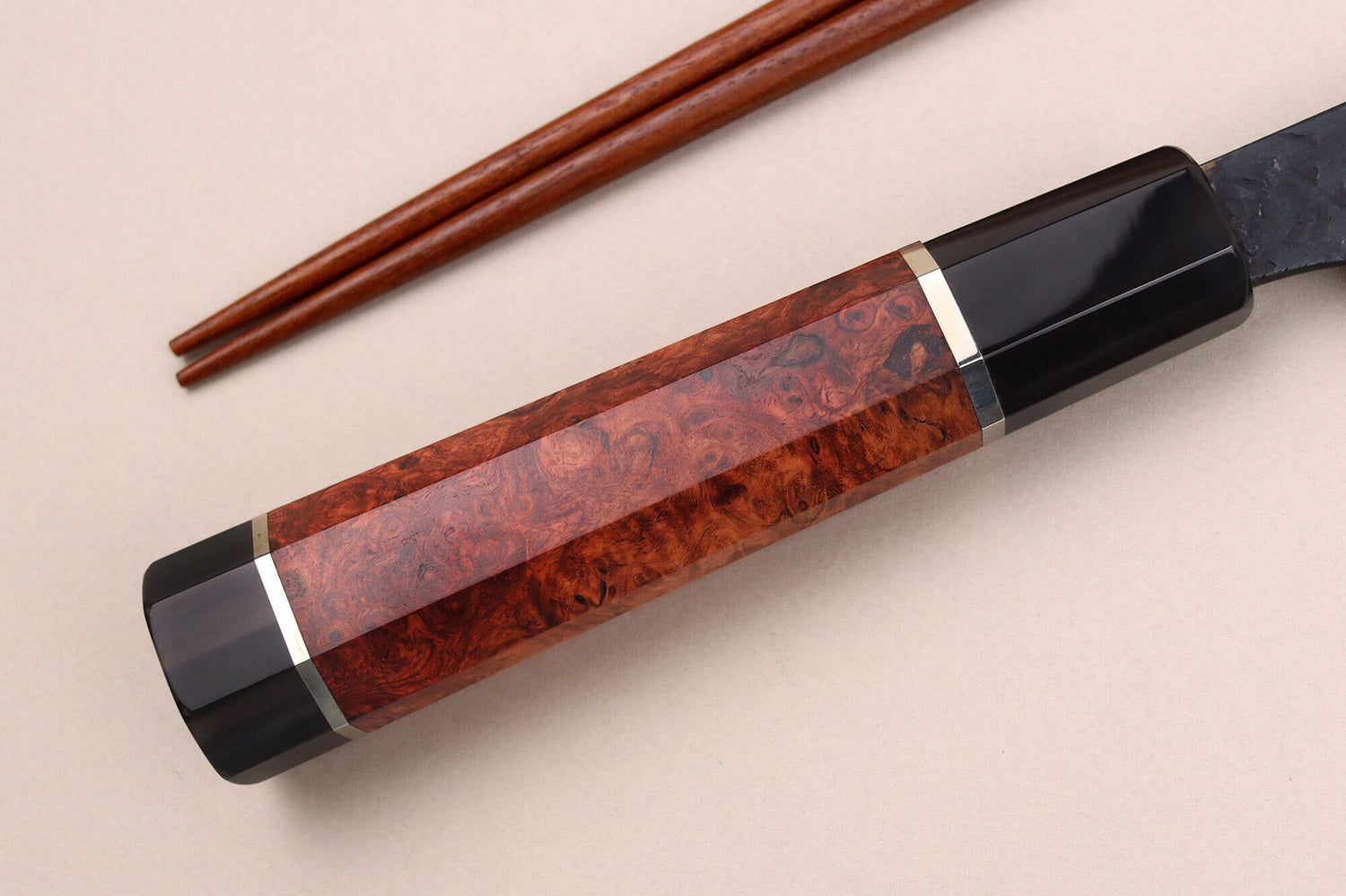 Couteau de chef 21cm japonais artisanal Kisuke Manaka Enn en cognassier avec 2 anneaux