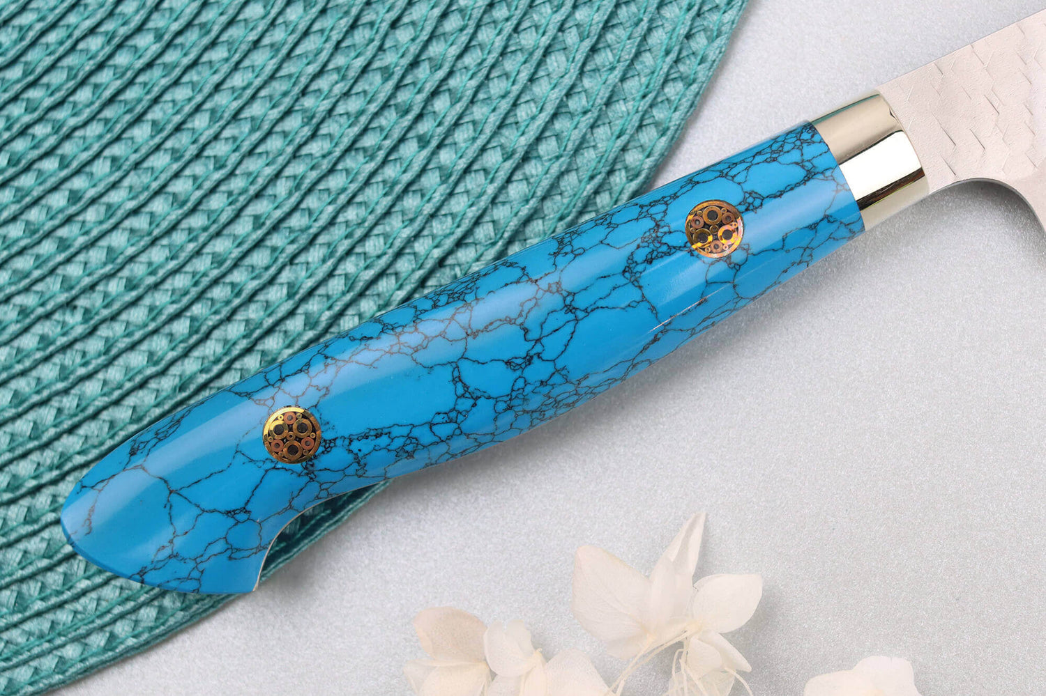 Couteau universel 15cm japonais artisanal Nigara Hamono Migaki Tsuchime SG2 manche en turquoise