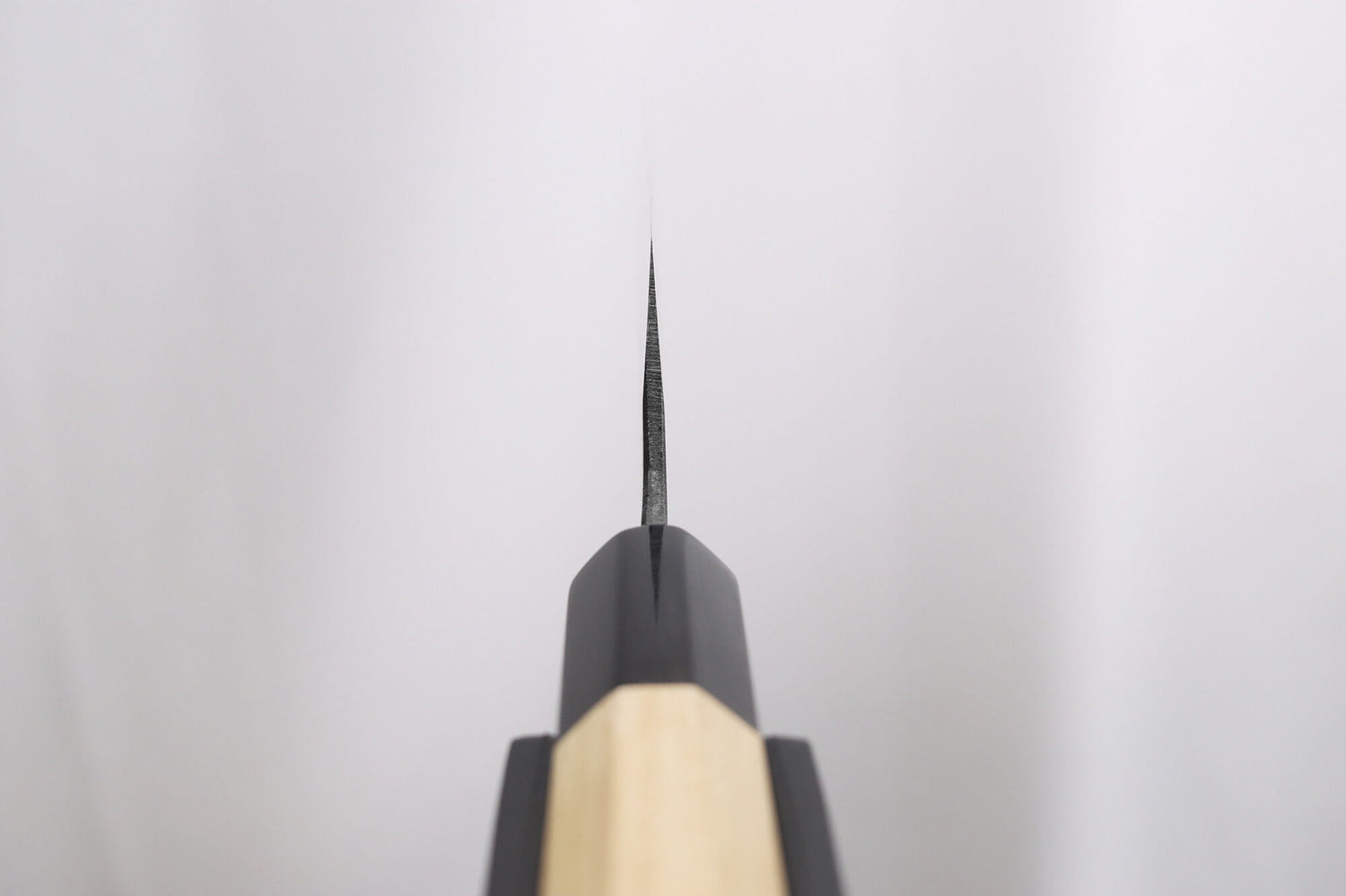 Couteau santoku 18cm japonais artisanal Sakai Kikumori Kikuzuki Kuro