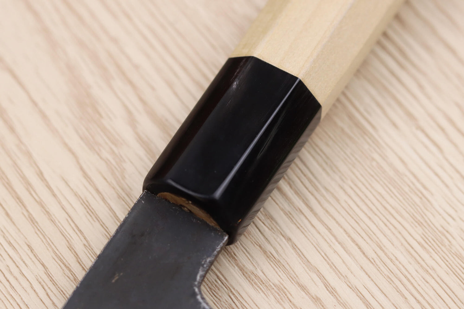 Couteau santoku 18cm japonais artisanal Sakai Kikumori Kikuzuki Kuro