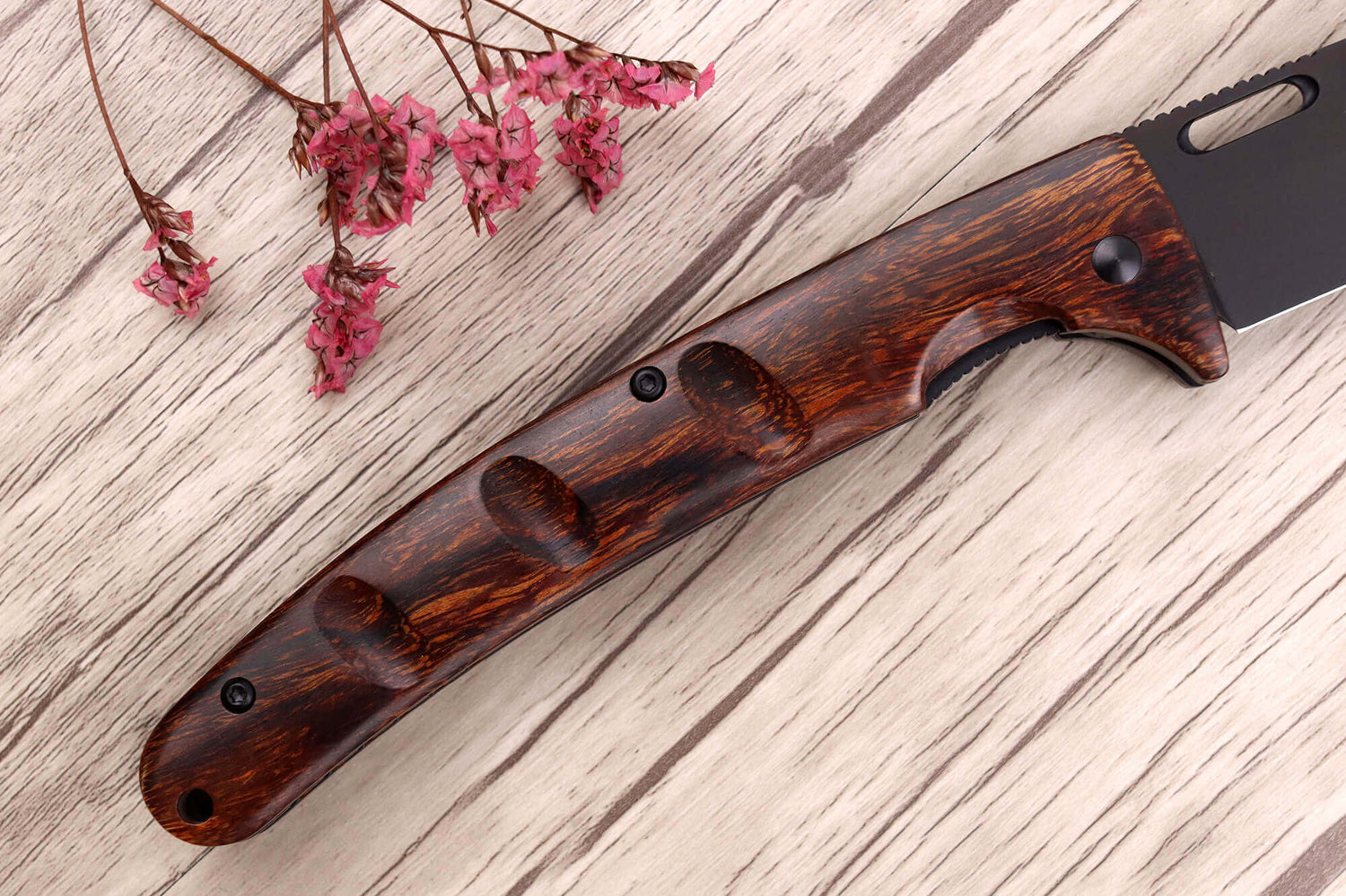 Couteau pliant japonais Yu Kurosaki Kurohyo SG2 manche en bois de fer 13,2cm