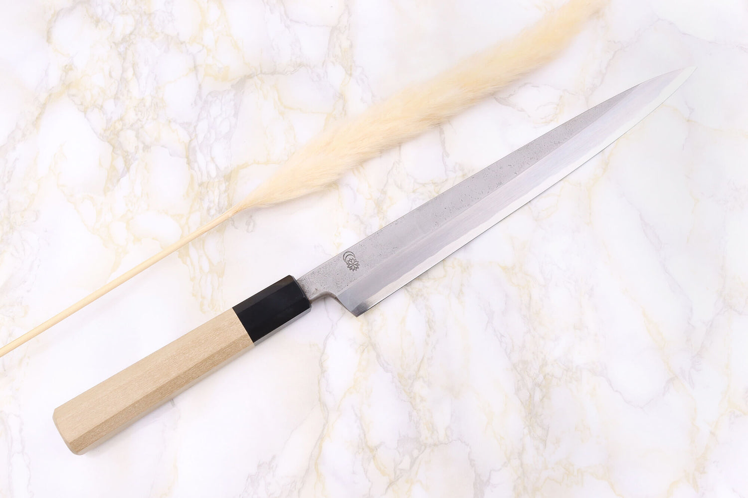 Couteau yanagiba 24cm japonais artisanal Sakai Kikumori Kikuzuki Rin