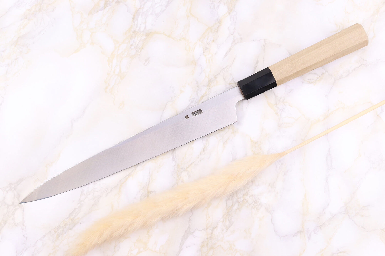 Couteau yanagiba 24cm japonais artisanal Sakai Kikumori Kikuzuki Rin