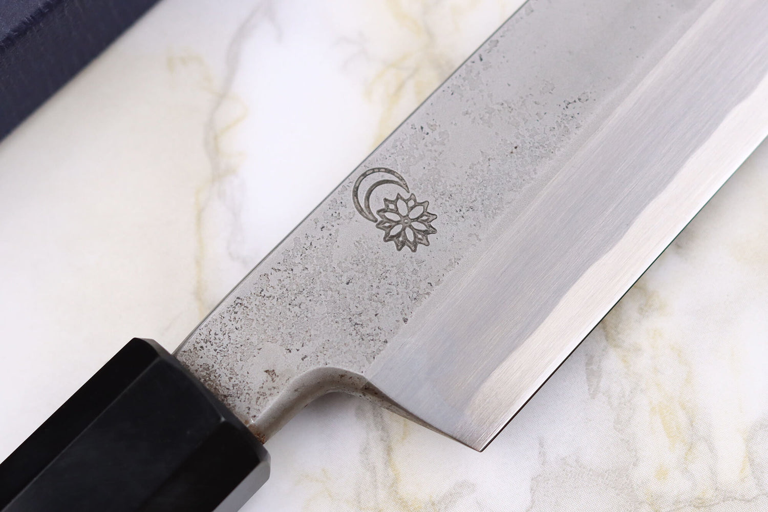 Couteau yanagiba 24cm japonais artisanal Sakai Kikumori Kikuzuki Rin