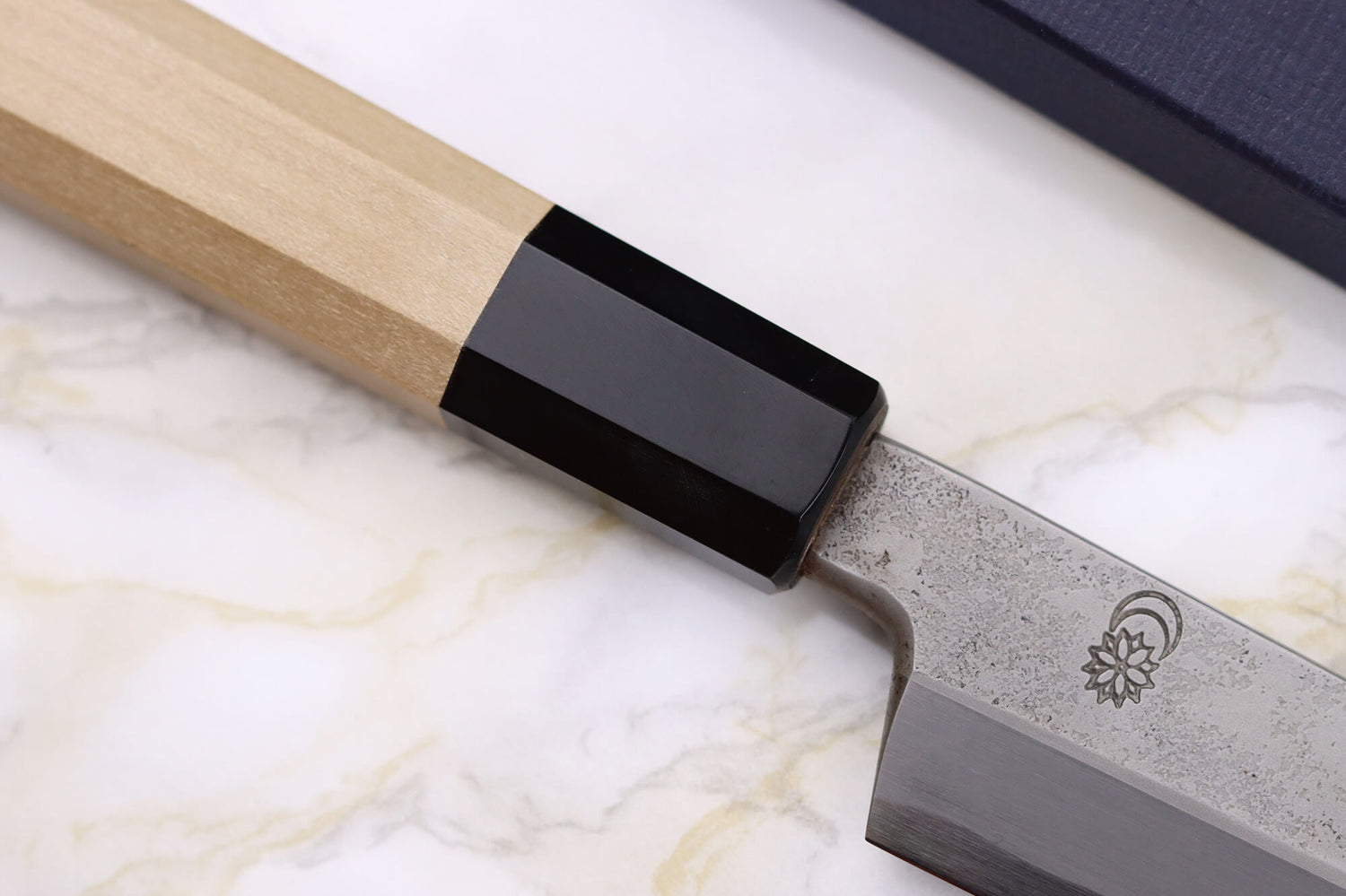 Couteau yanagiba 24cm japonais artisanal Sakai Kikumori Kikuzuki Rin