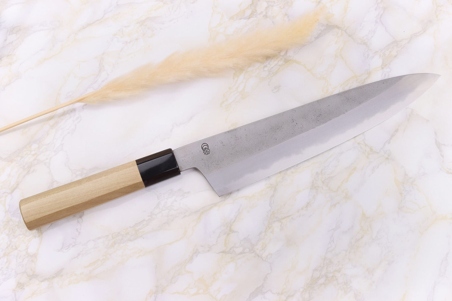Couteau de chef 24cm japonais artisanal Sakai Kikumori Kikuzuki Rin