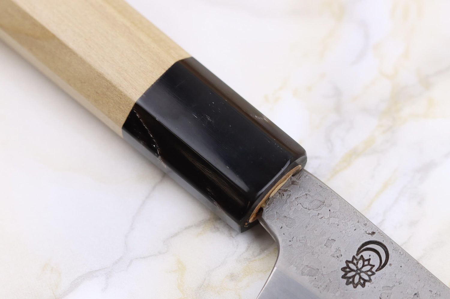 Couteau kiritsuke universel 13,5cm japonais artisanal Sakai Kikumori Kikuzuki Rin