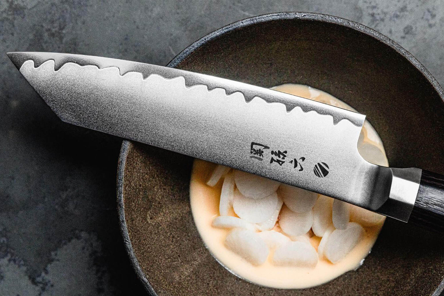 Couteau universel kiritsuke japonais Kai Seki Magoroku Kaname 15cm