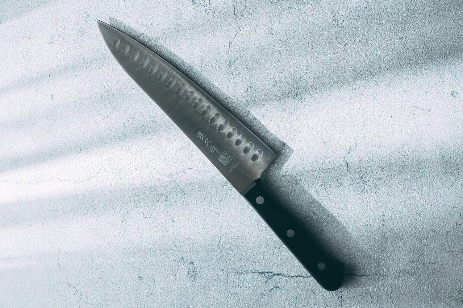 Couteau de chef japonais MAC Professional alvéolé 20cm