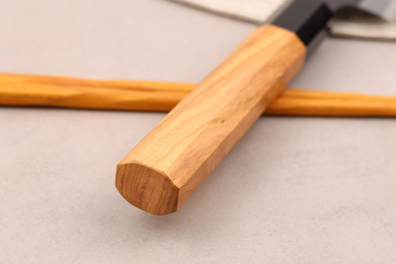 Couteau sujihiki 24cm japonais artisanal Hinoura Mutsumi Ajikataya Black Nashiji