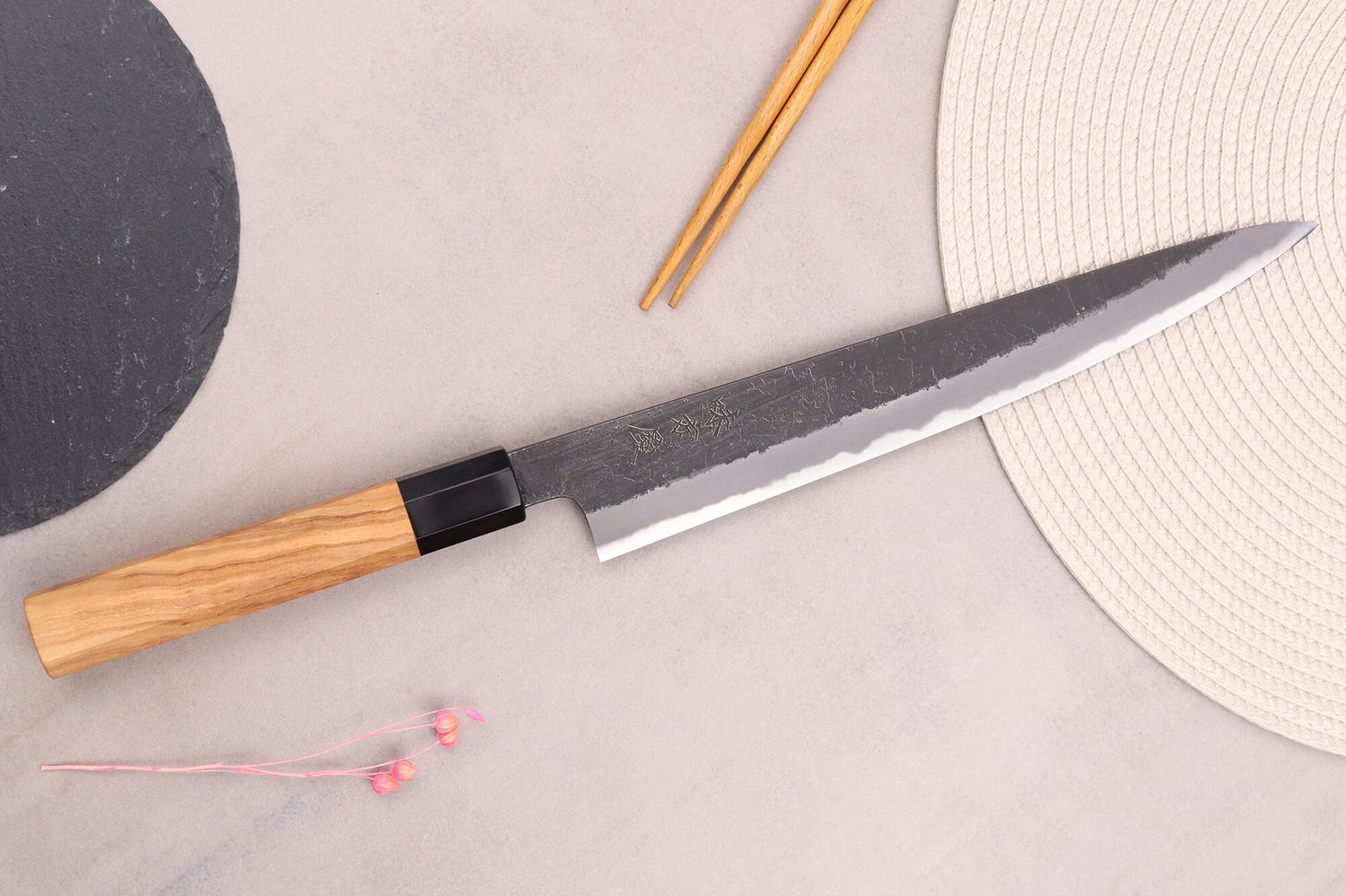 Couteau sujihiki 24cm japonais artisanal Hinoura Mutsumi Ajikataya Black Nashiji