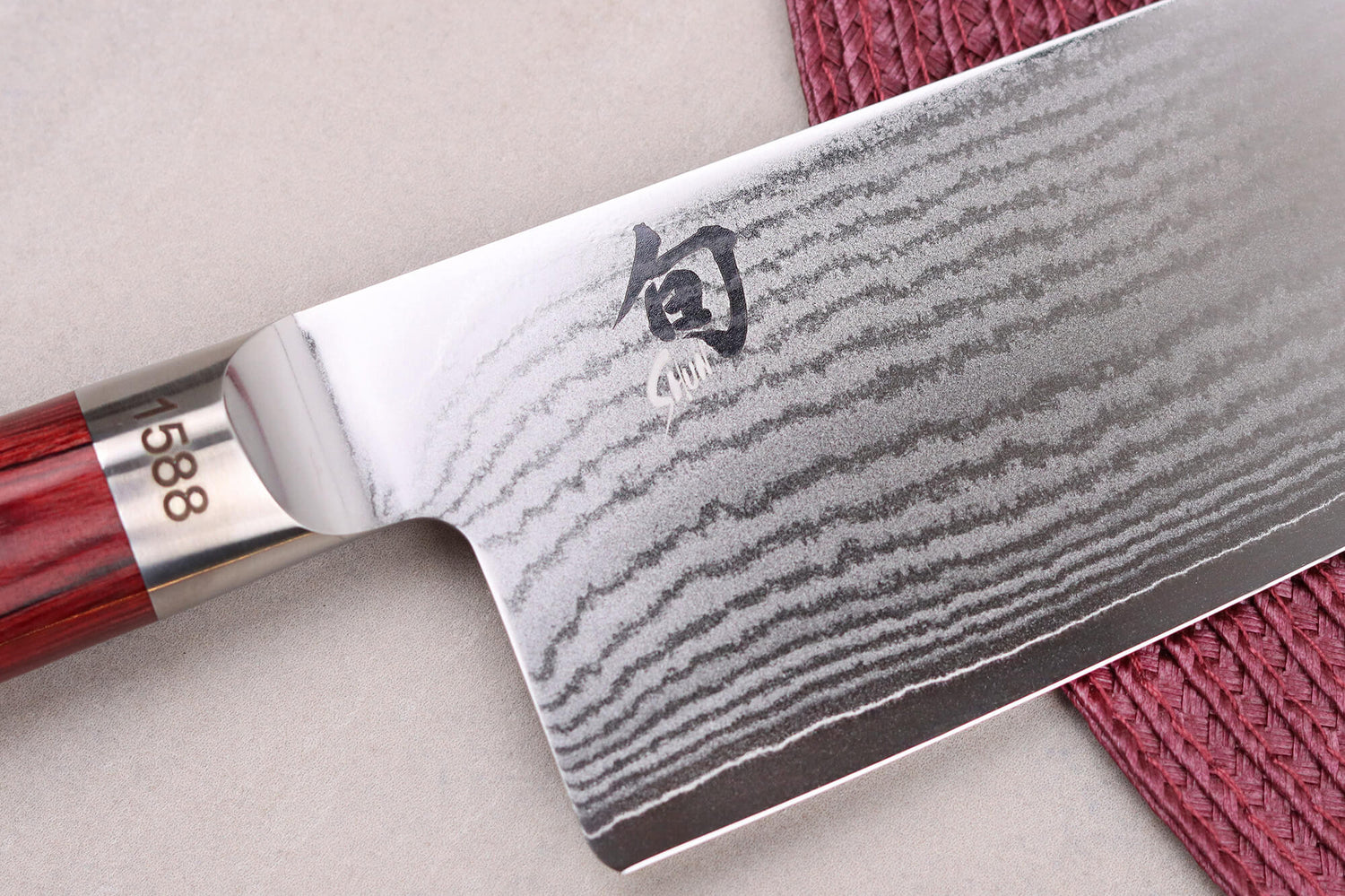 Couteau santoku Kai Shun Classic série limitée Red lame 19cm