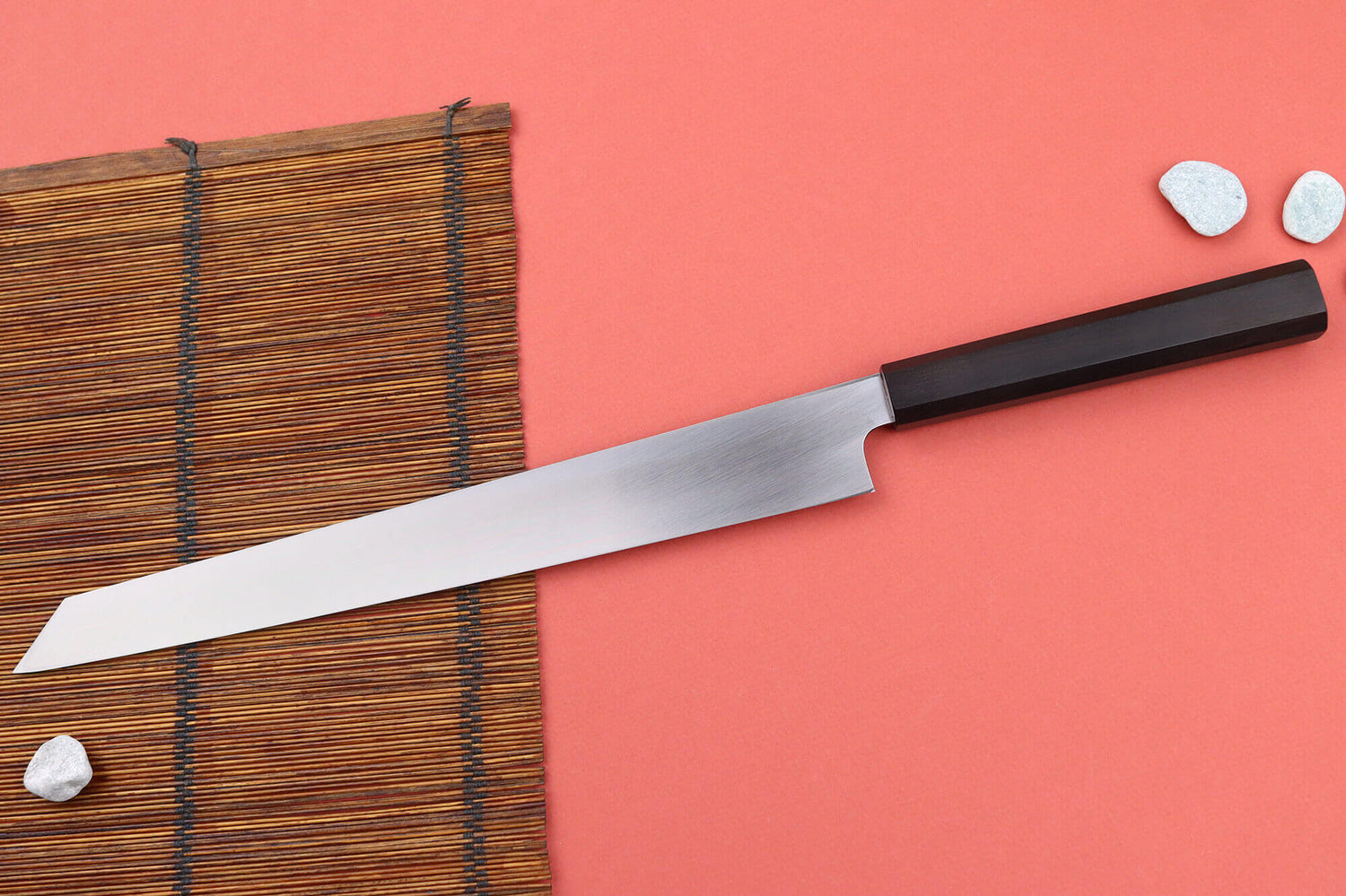 Couteau yanagiba kiritsuke 30cm japonais artisanal Hatsukokoro Shirasagi manche en ébène