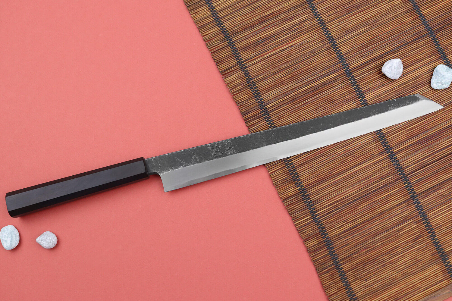 Couteau yanagiba kiritsuke 30cm japonais artisanal Hatsukokoro Shirasagi manche en ébène