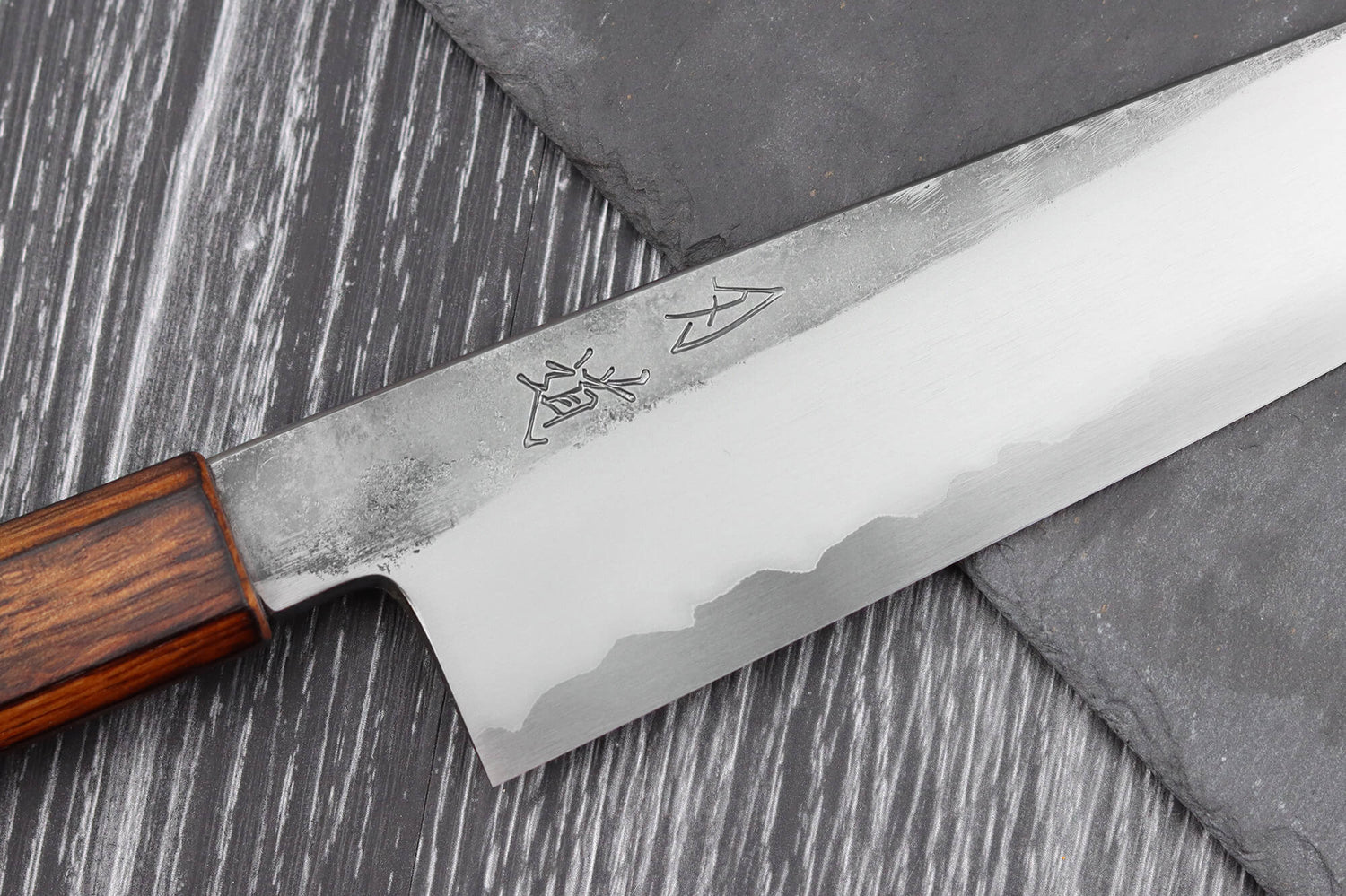 Couteau de chef 21cm japonais artisanal Hado Kirisame Shirogami