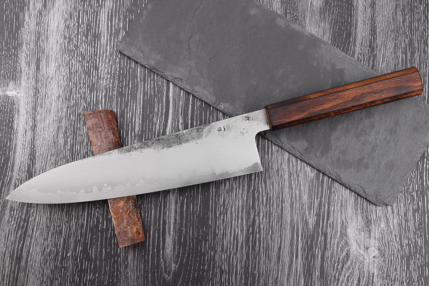 Couteau de chef 24cm japonais artisanal Hado Kirisame Shirogami