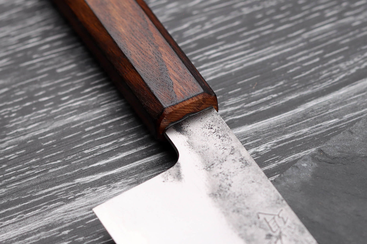 Couteau de chef 24cm japonais artisanal Hado Kirisame Shirogami