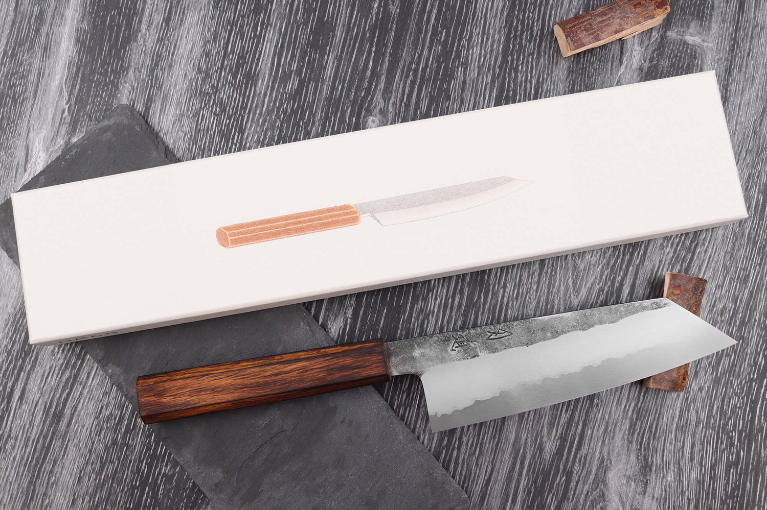 Couteau bunka 18cm japonais artisanal Hado Kirisame Shirogami