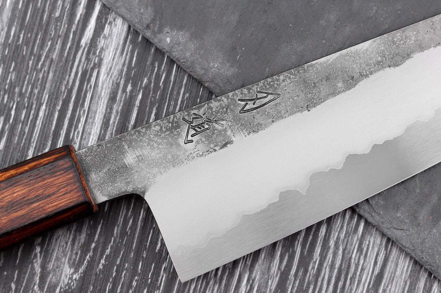 Couteau bunka 18cm japonais artisanal Hado Kirisame Shirogami