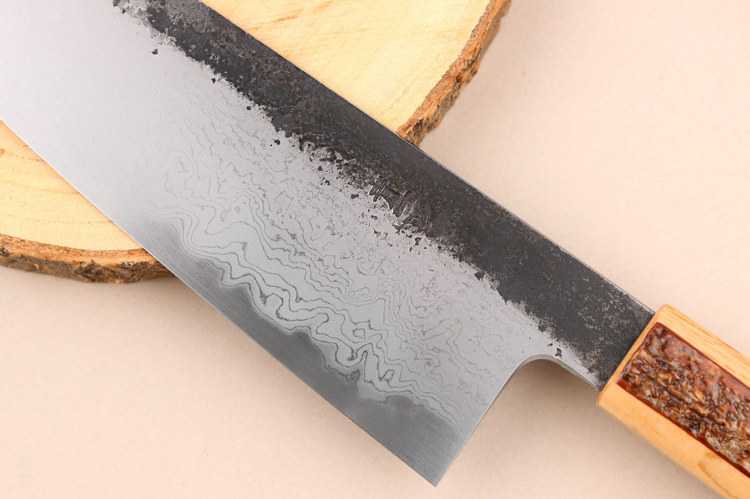 Couteau bunka 18cm japonais artisanal Hado Sumi B1D manche en cerisier