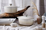 Cocotte ovale en fonte émaillée Le Creuset Signature 29cm Meringue
